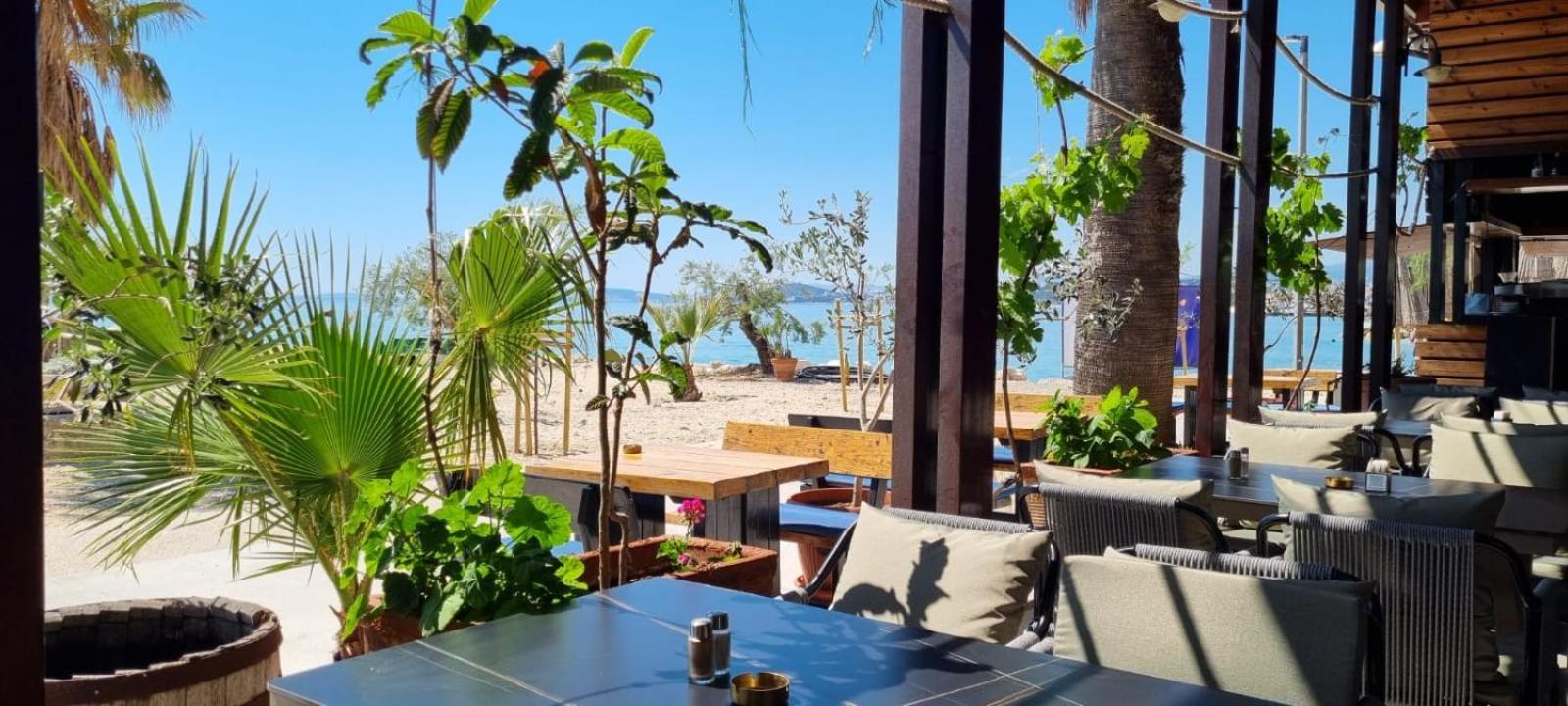 Hotel Gala Split بودْسْتغانا المظهر الخارجي الصورة